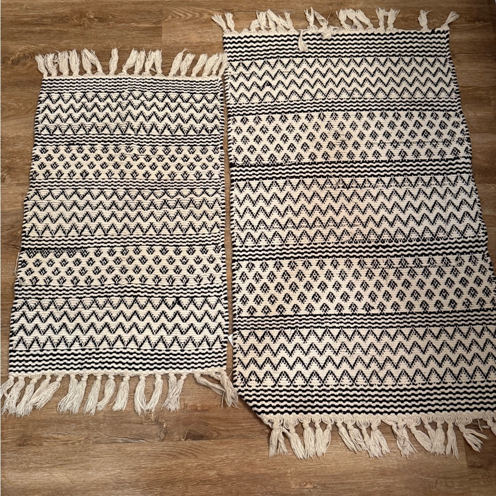 Black and White Patterned Rugs
